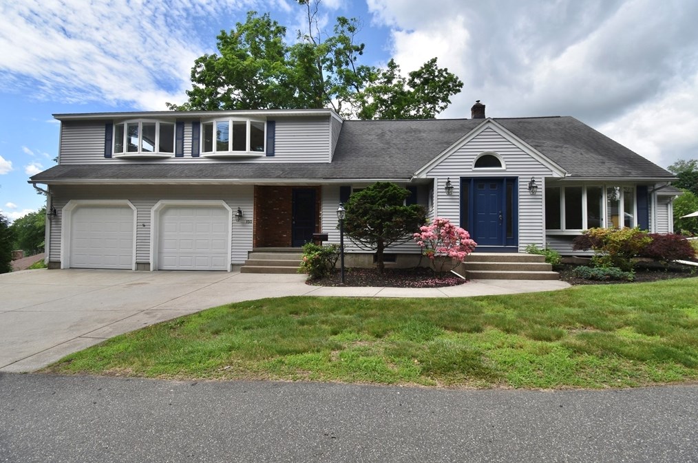 150 Lyman St, South Hadley, MA exterior