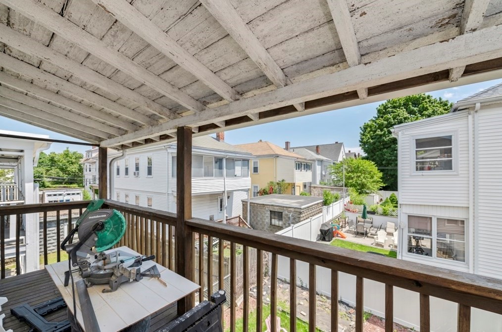 115 North St, Somerville MA  02144-1130 exterior