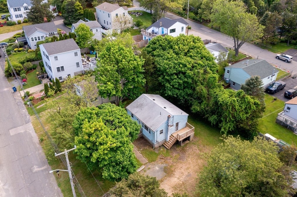 7 Asiaf Way, Plymouth MA 02360-1040 exterior