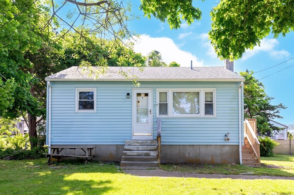 7 Asiaf Way, Plymouth MA 02360-1040 exterior