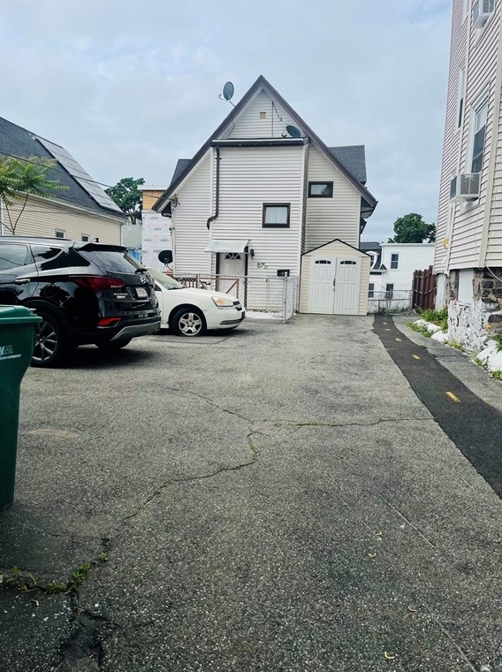 25 Acorn St, Lynn MA 01902-3852 exterior