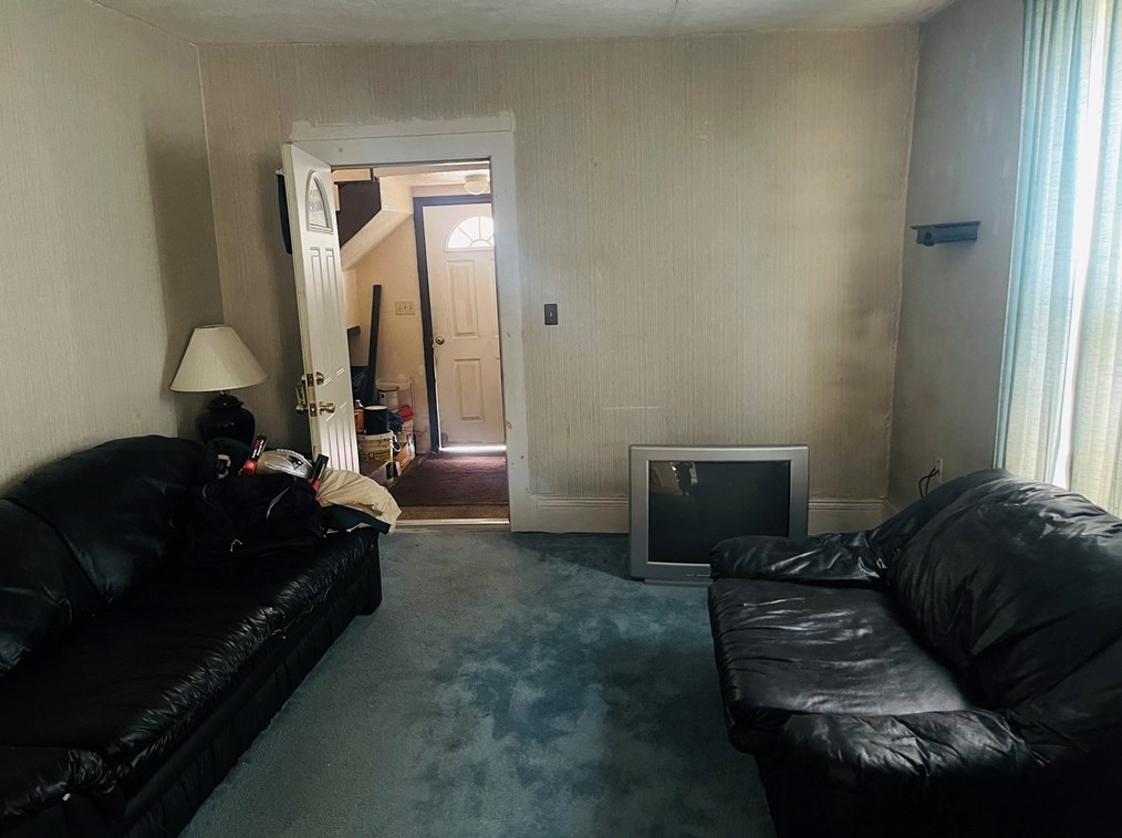 25 Acorn St, Lynn MA 01902-3852 exterior