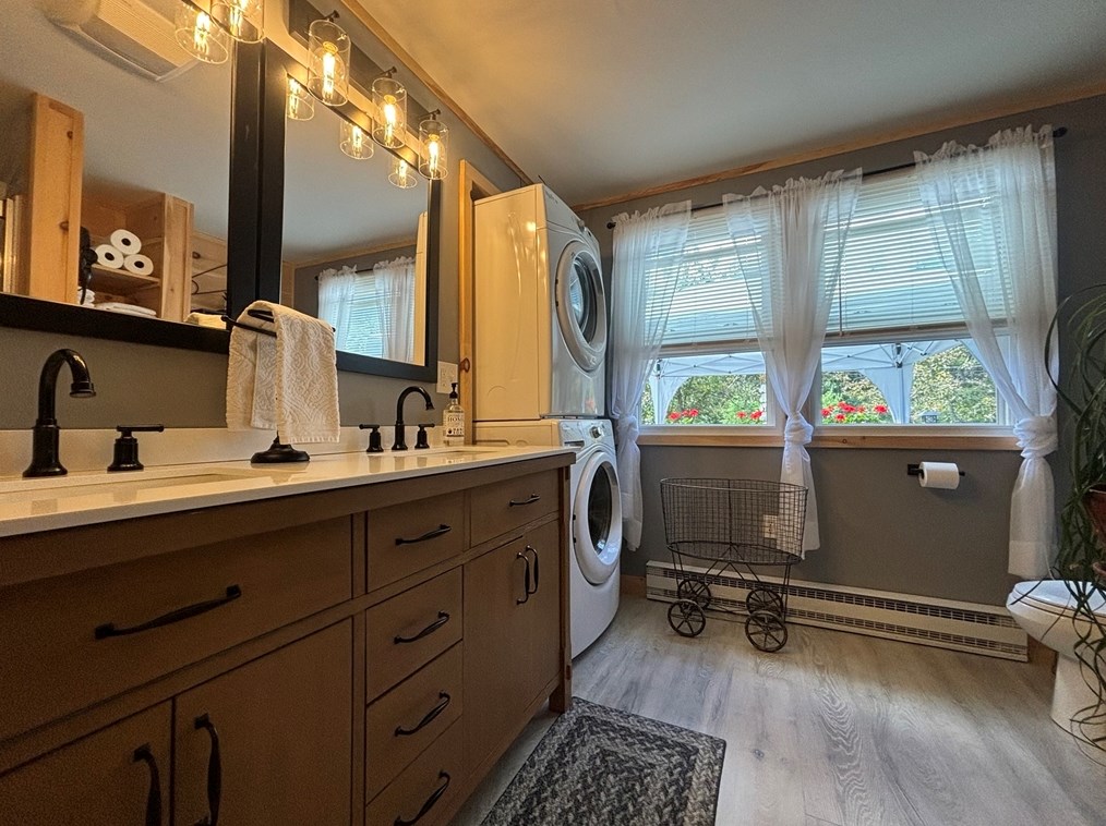 39 Washington Ave, Royalston MA 01331-9552 exterior