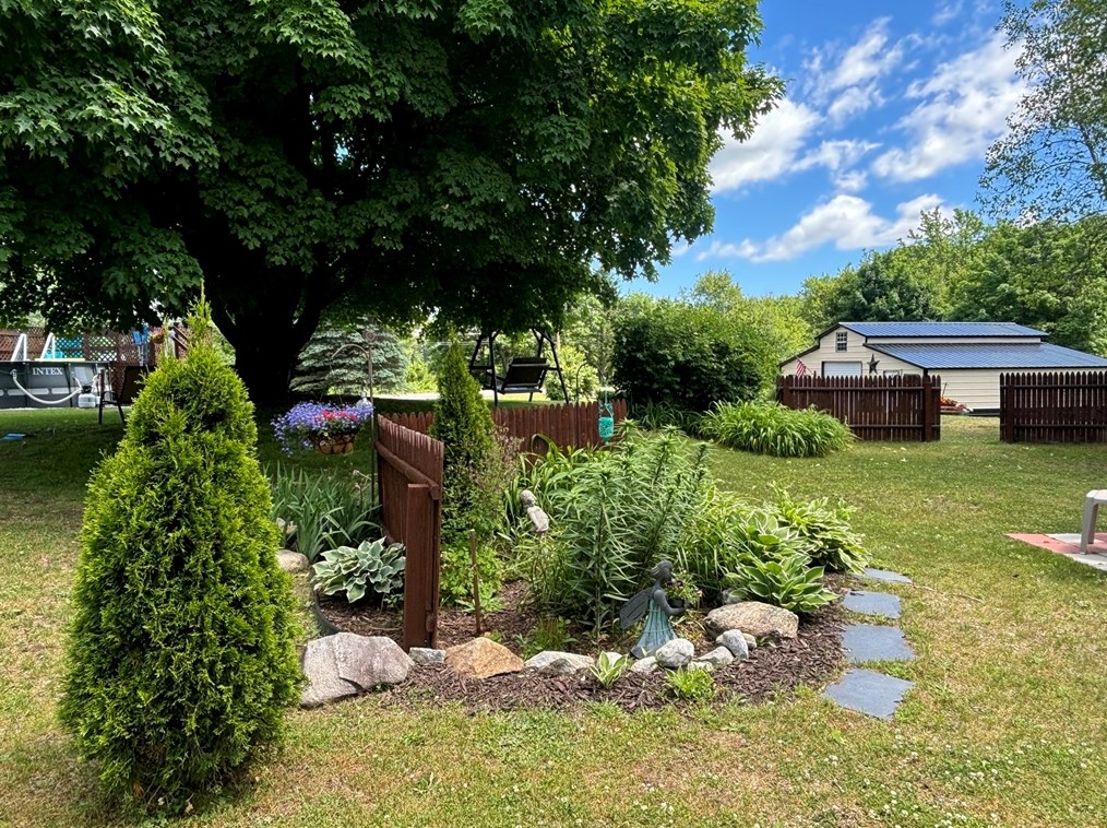 39 Washington Ave, Royalston MA 01331-9552 exterior