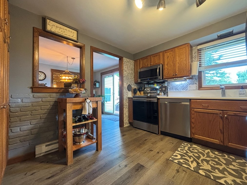 39 Washington Ave, Royalston MA 01331-9552 exterior