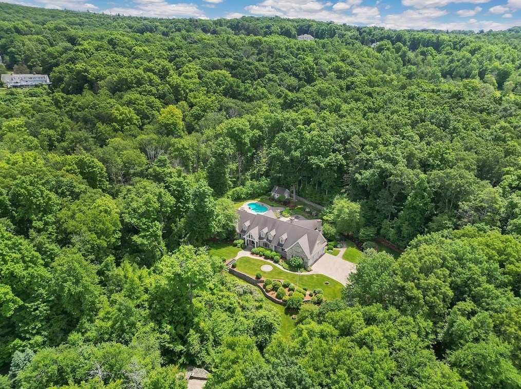3 Hilltop Park, Wilbraham, MA 01095 exterior