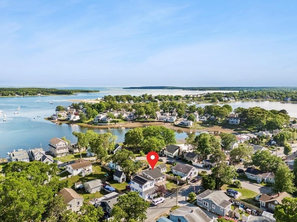 14 Pinehurst Dr, Wareham MA  02571-2065 exterior