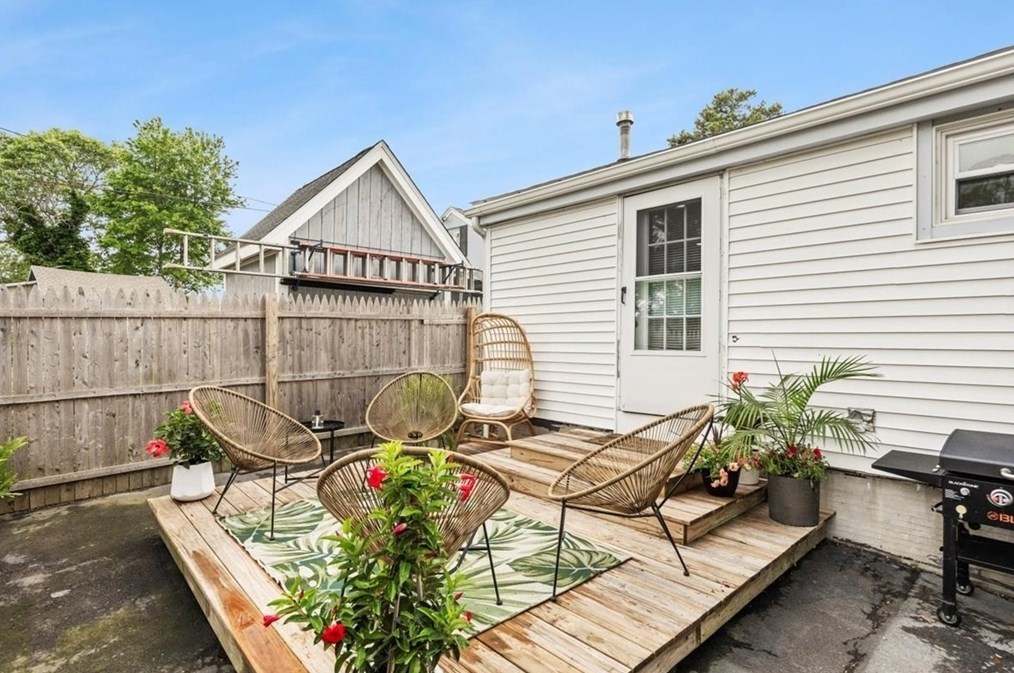 14 Pinehurst Dr, Wareham MA  02571-2065 exterior