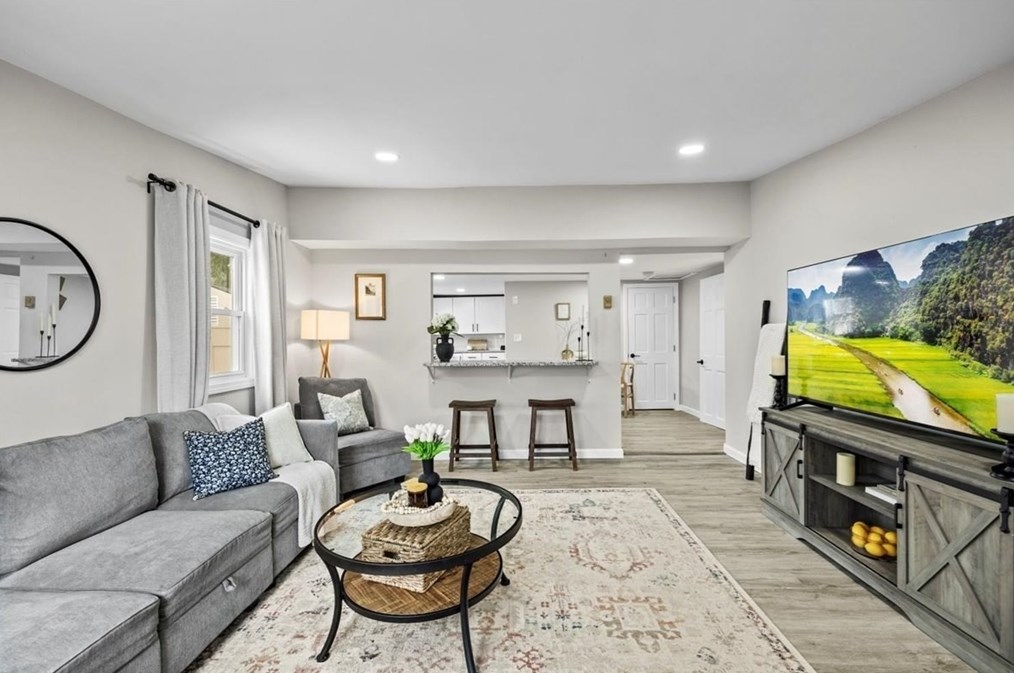 14 Pinehurst Dr, Wareham MA  02571-2065 exterior