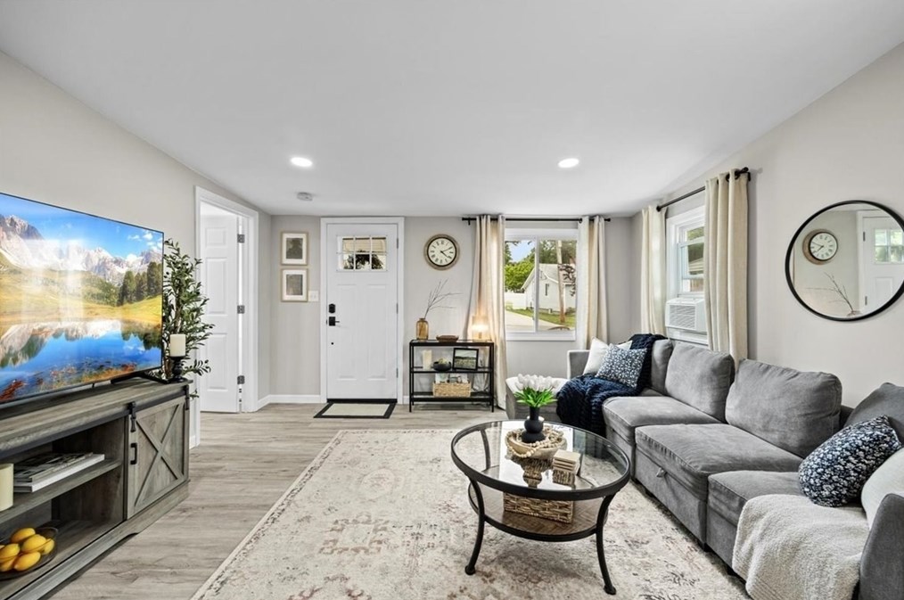 14 Pinehurst Dr, Wareham MA  02571-2065 exterior