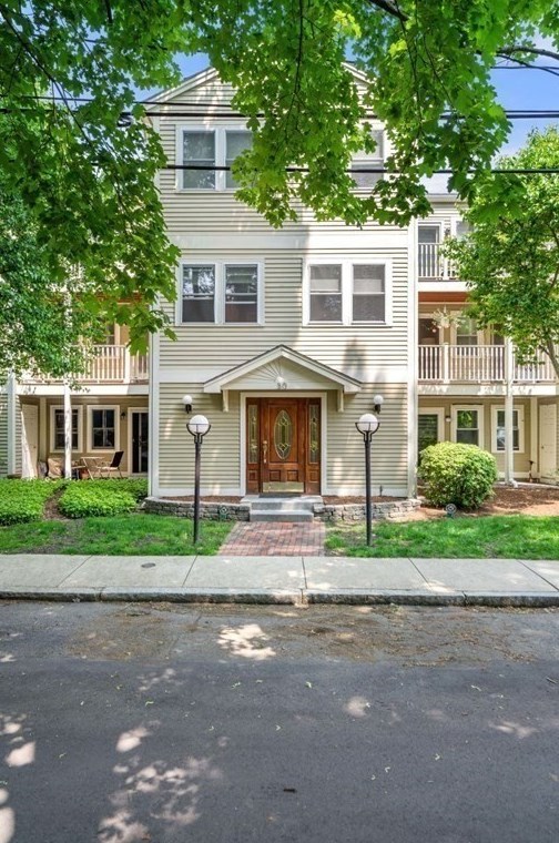 30 Cameron St, Brookline MA  02445-9852 exterior