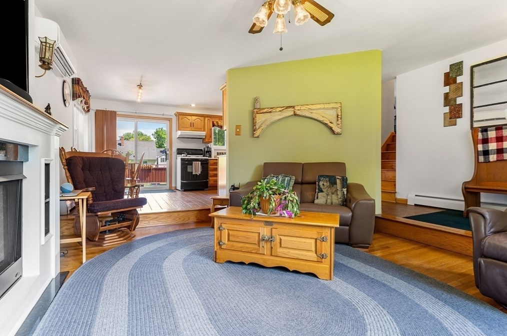 49 Adams St, Haverhill MA 01830-6861 exterior