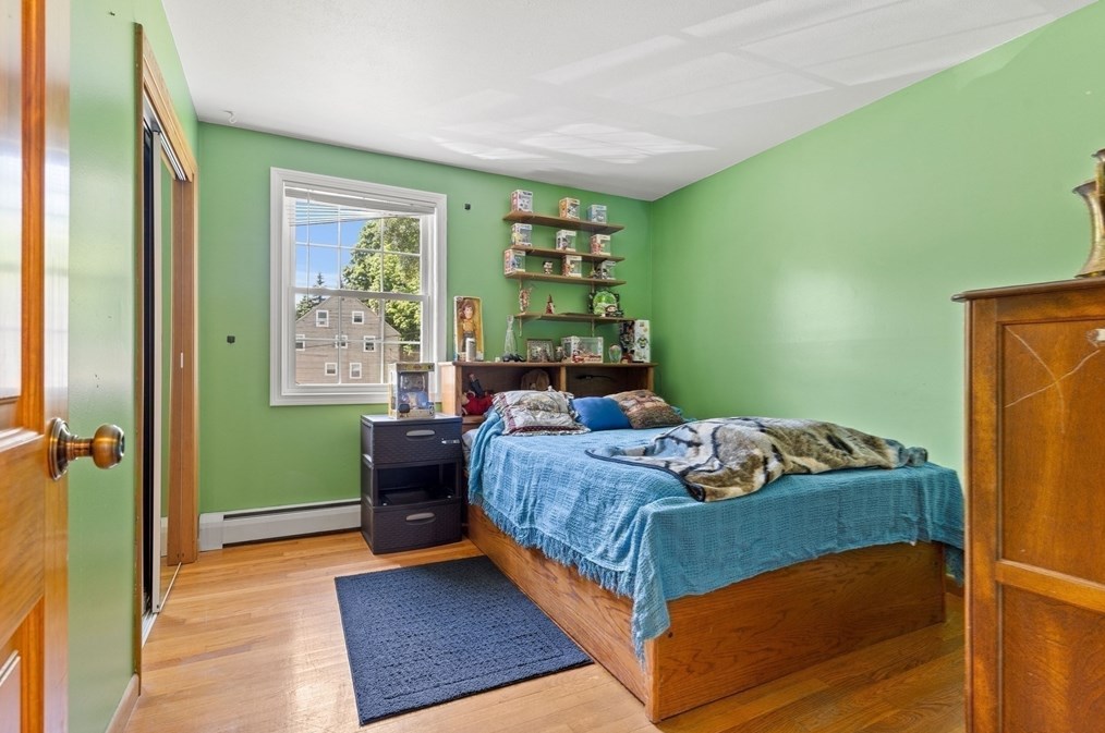 49 Adams St, Haverhill MA 01830-6861 exterior