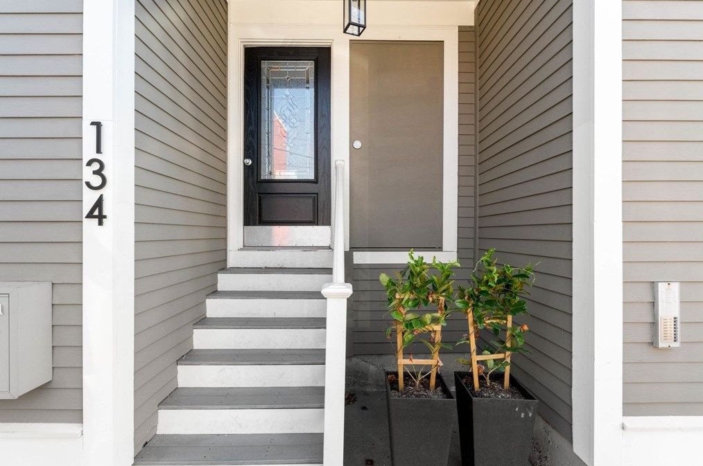 134 9th St, Boston MA  02127-2576 exterior