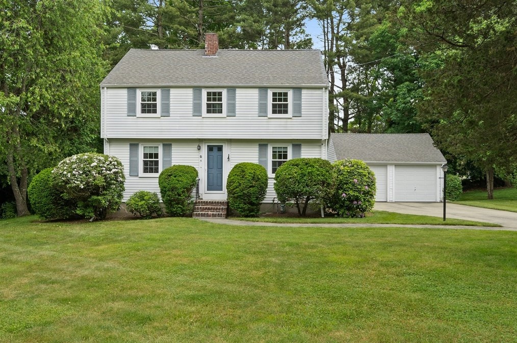 5 Cedar Dr, Canton, MA 02021