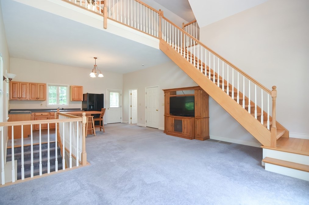 4 Evans Ln, Norfolk MA 02056-1545 exterior