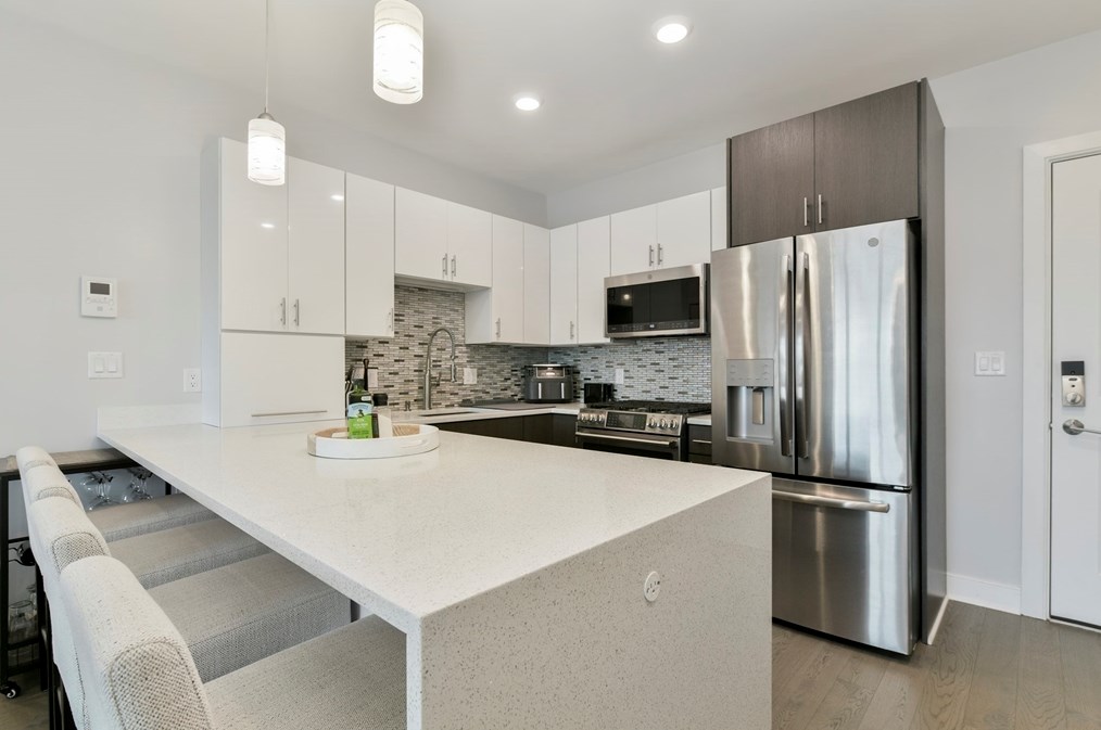 2 Cliveden #203e, Quincy, MA 02169