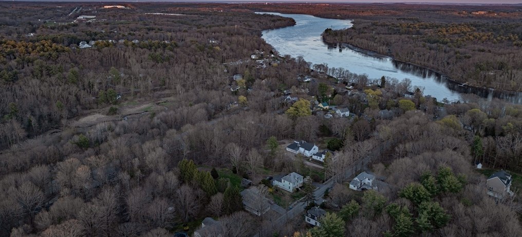 16 High St, Merrimac MA  01860-2303 exterior