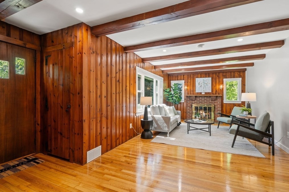 230 Main St, Acton, MA 01720