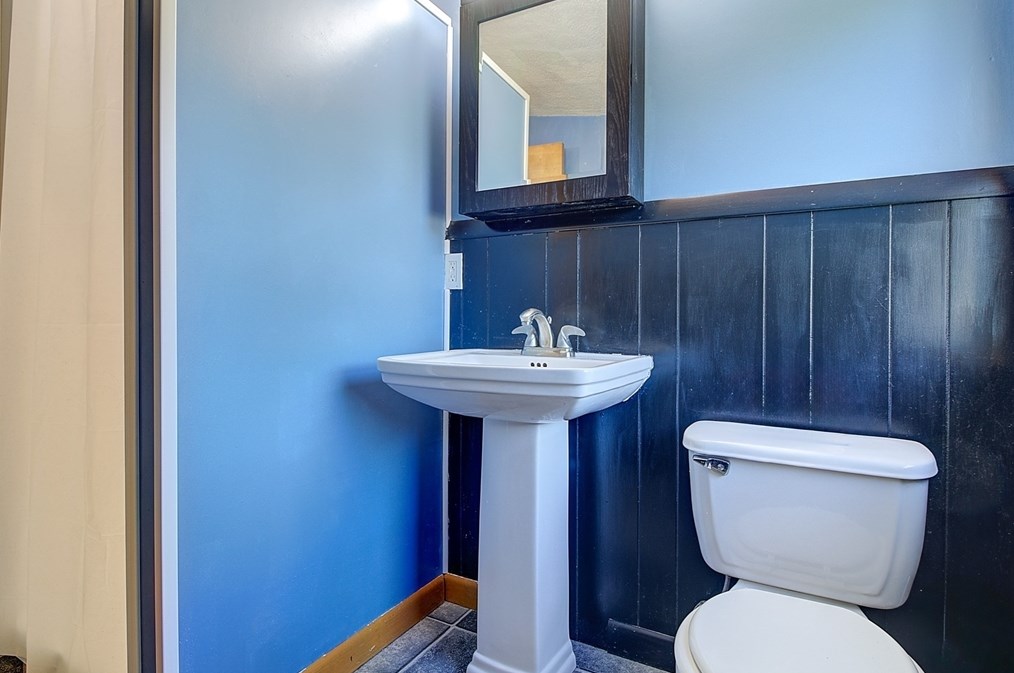 12 Chainey St, Seekonk MA 02771-4312 exterior