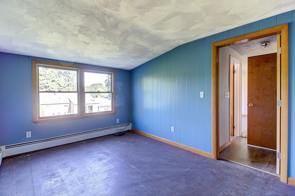 12 Chainey St, Seekonk MA 02771-4312 exterior