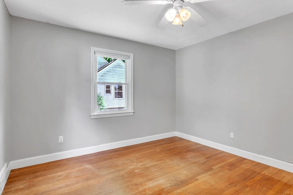 97 Old Brk Rd, Springfield MA 01128 exterior