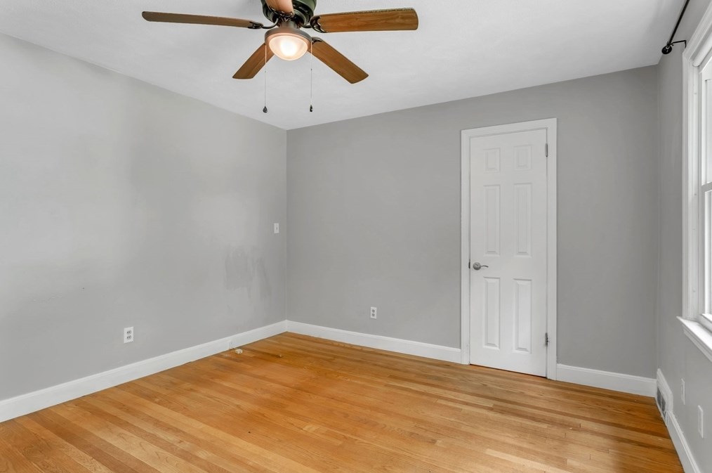 97 Old Brk Rd, Springfield MA 01128 exterior