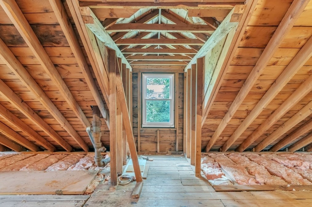 97 Old Brk Rd, Springfield MA 01128 exterior