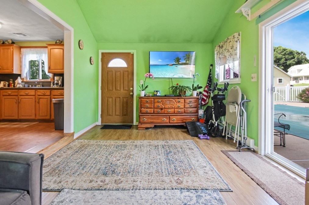 14 Jade St, Methuen MA exterior