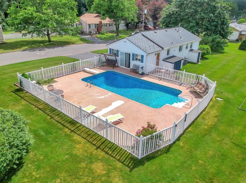 14 Jade St, Methuen MA exterior