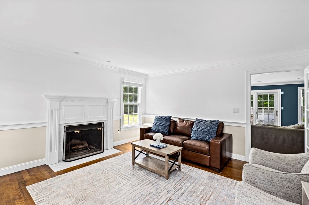 4 Julian Way, Hingham MA 02043-3939 exterior