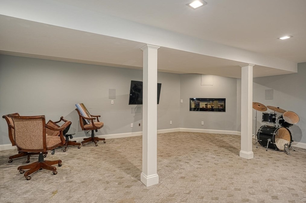 356 Whitney St, Northborough MA 01532-1146 exterior