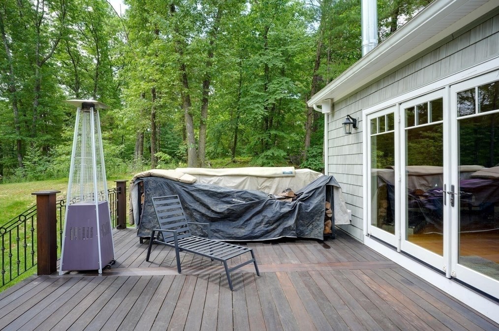 356 Whitney St, Northborough MA 01532-1146 exterior