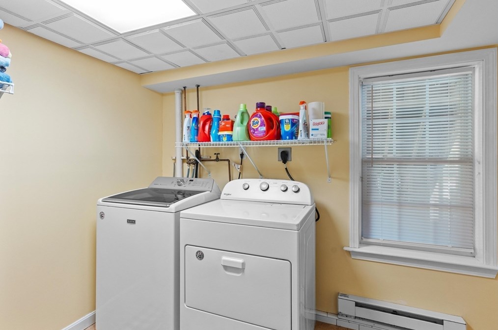 20 Earl St, New Bedford MA 02743-1924 exterior