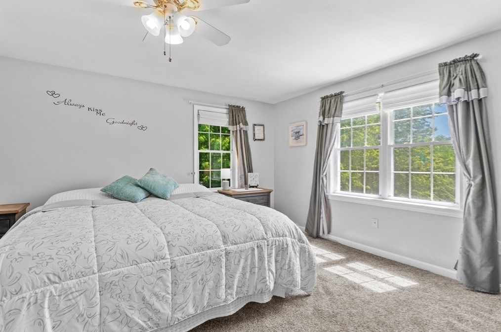 20 Earl St, New Bedford MA 02743-1924 exterior