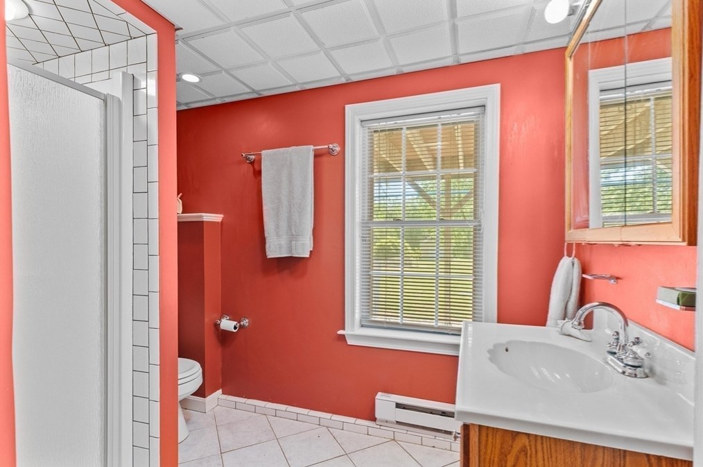 20 Earl St, New Bedford MA 02743-1924 exterior