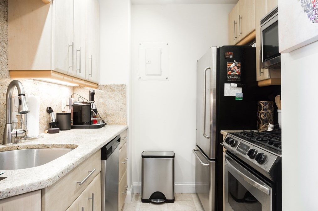 151 Tremont St Apt 27g, Boston, MA