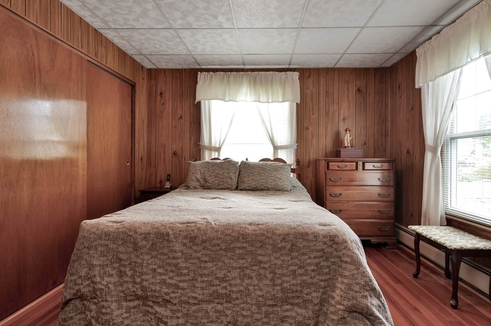 154 Woodland St, Lawrence MA 01841-2333 exterior