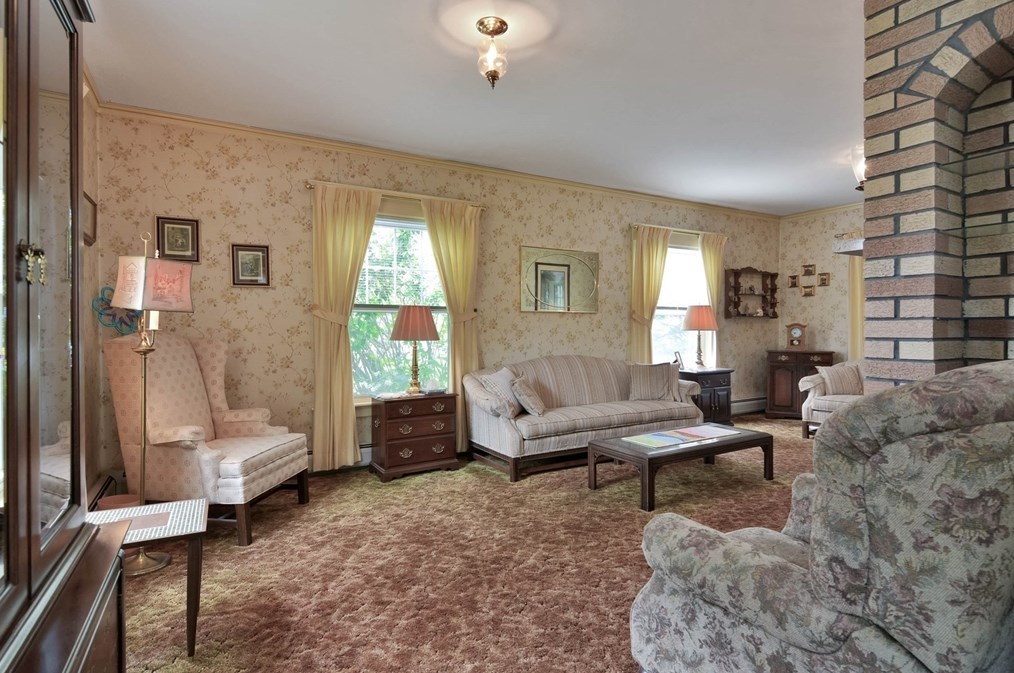 154 Woodland St, Lawrence MA 01841-2333 exterior