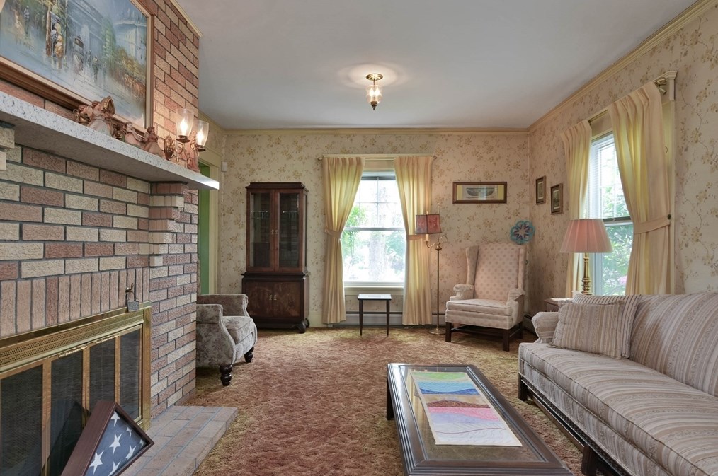 154 Woodland St, Lawrence MA 01841-2333 exterior