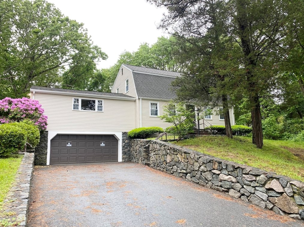 11 Coles Ln, Plymouth, MA 02360 exterior