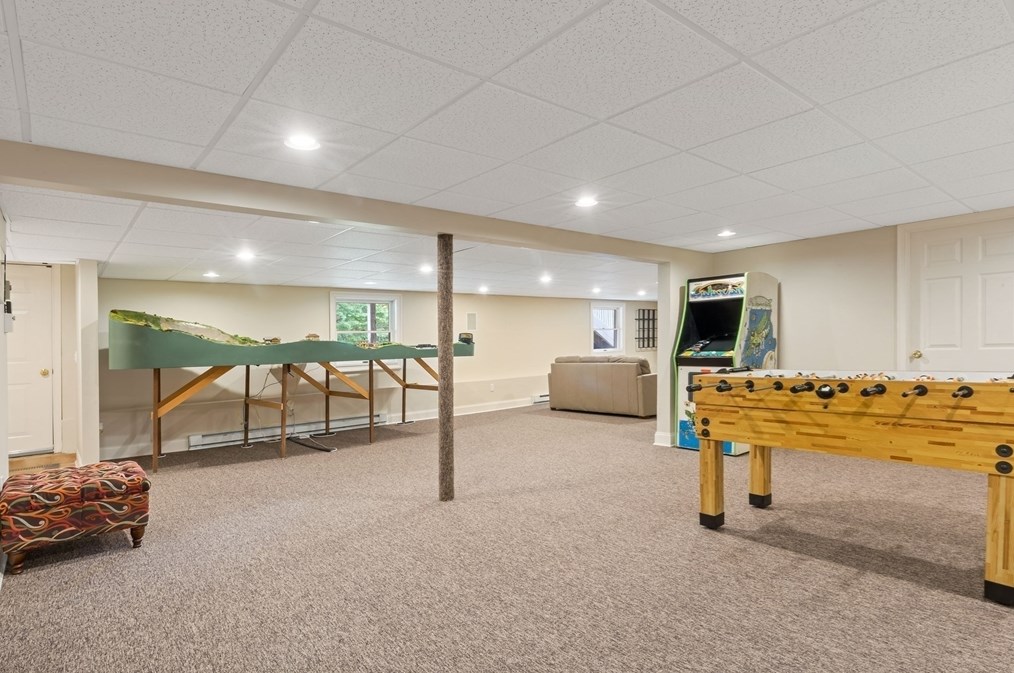 29 Evergreen Dr, Seekonk MA 02771-5746 exterior