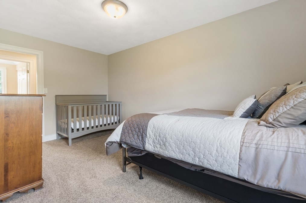 29 Evergreen Dr, Seekonk MA 02771-5746 exterior