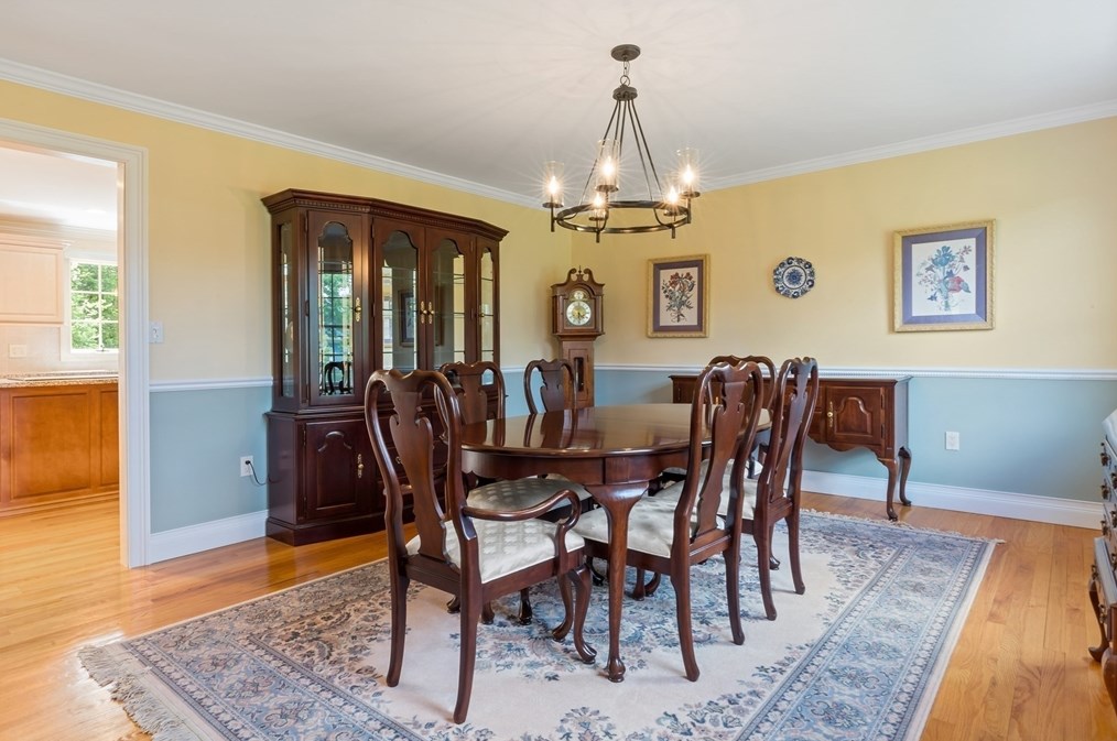 29 Evergreen Dr, Seekonk MA 02771-5746 exterior