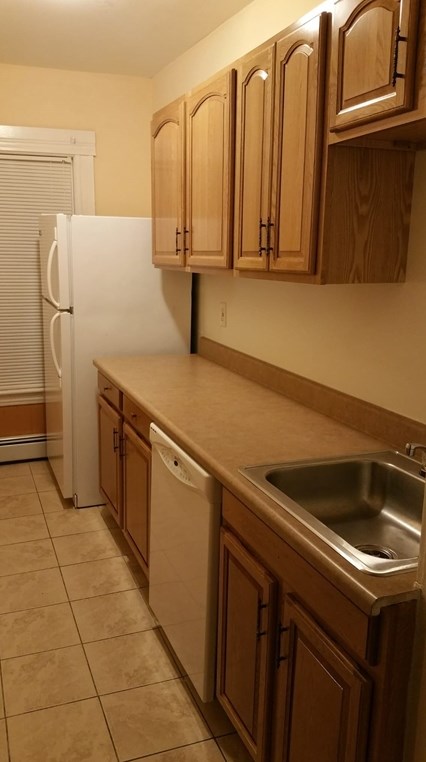 26 Haynes St, Worcester MA 01603-2624 exterior