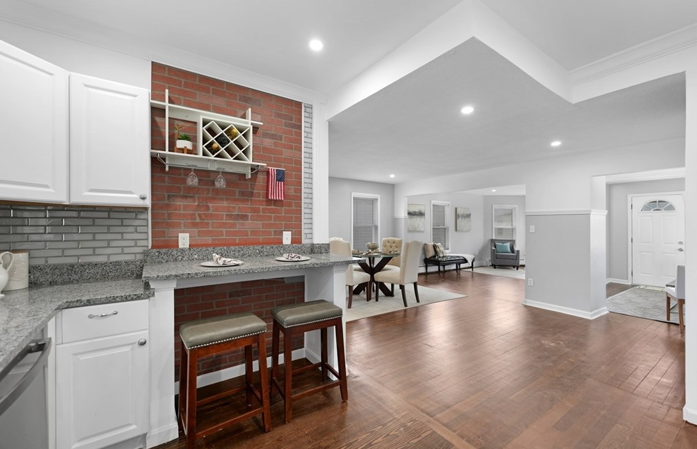 307 Tinkham St, New Bedford MA 02746-1821 exterior