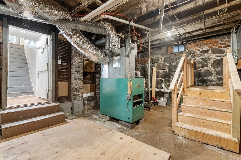 18 Chestnut St, Peabody MA  01960-5432 exterior