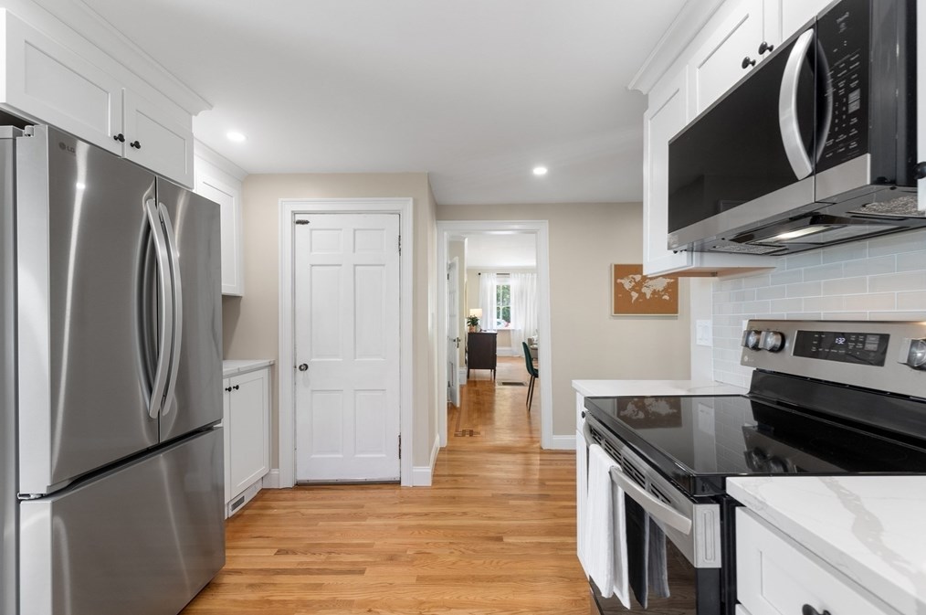 18 Chestnut St, Peabody MA  01960-5432 exterior