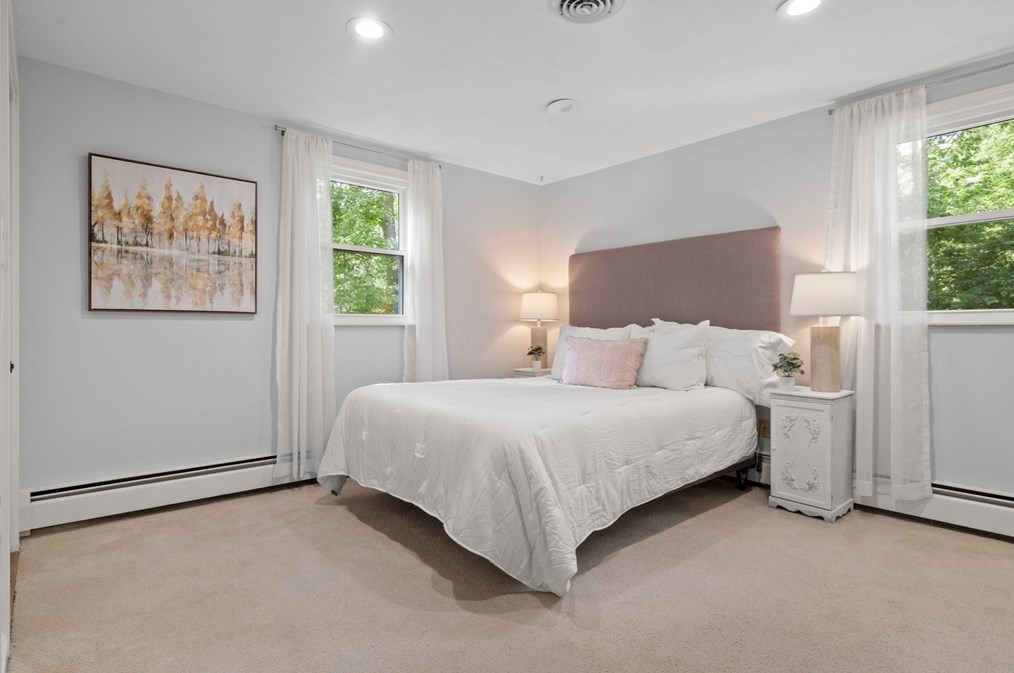 90 Drake Rd, Burlington MA 01803-1865 exterior