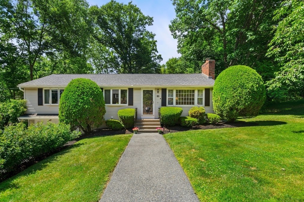 90 Drake Rd, Burlington, MA 01803-1865